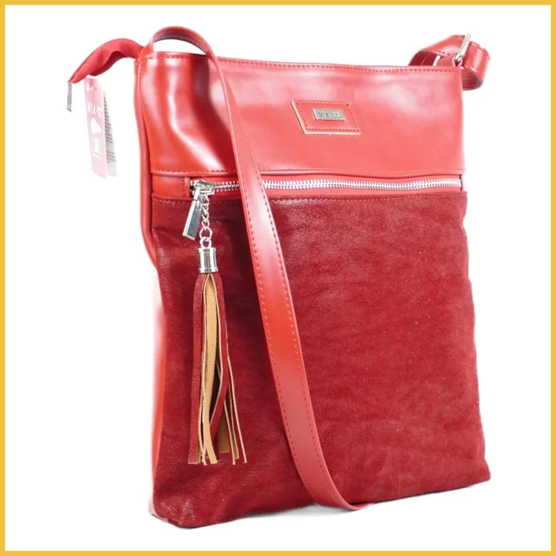 VIA55 női keresztpántos táska bojtos zsebbel, rostbőr, piros taskaexpress-hu b